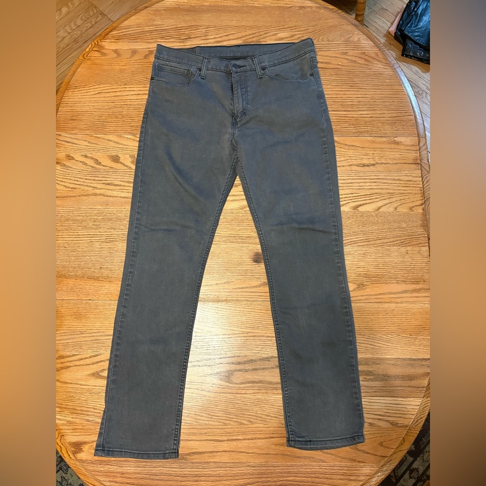 Levi’s Dark Gray / Faded Black Straight Leg Jeans - Size 36W x 32L